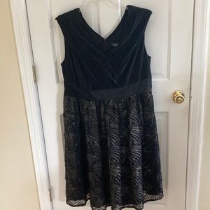 Adrianna Papell Black Dress